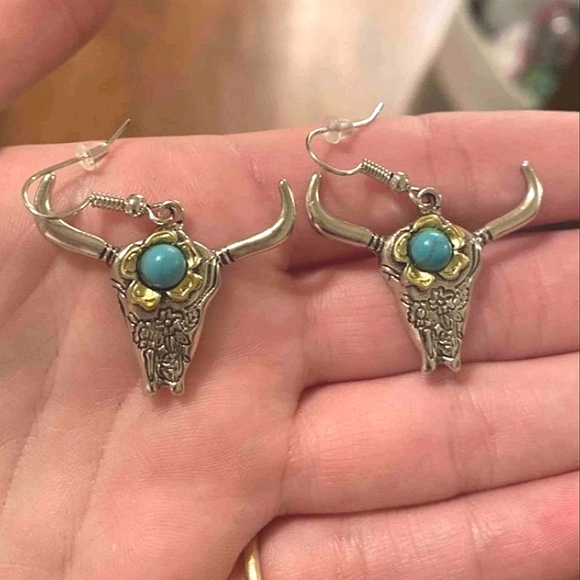 Boho longhorn western turquoise beaded earrings - Picture 11 of 11